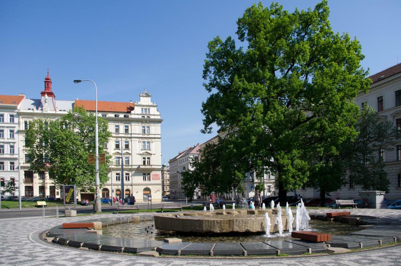 Apartments In Mala Strana - 10 Minutes From Charles Bridge Prága Kültér fotó