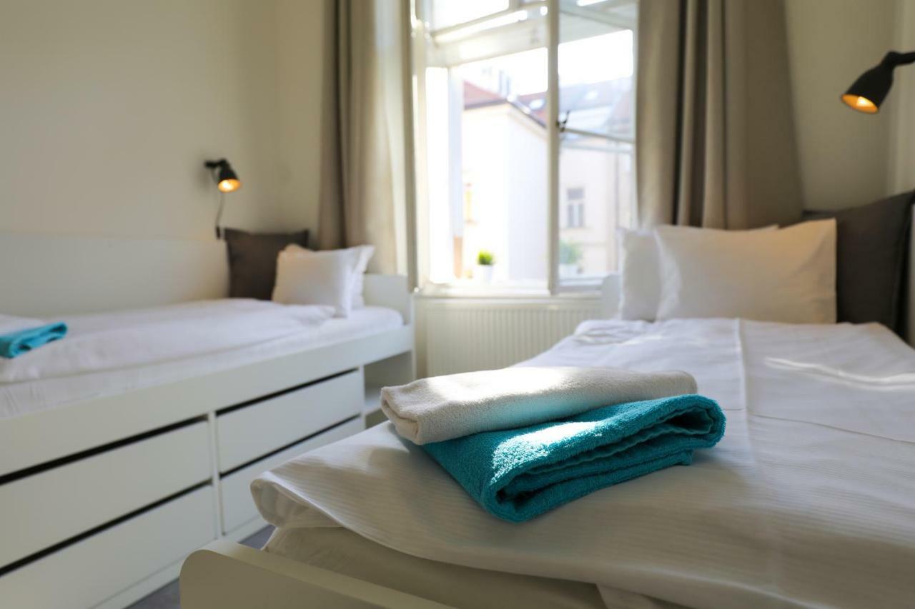 Apartments In Mala Strana - 10 Minutes From Charles Bridge Prága Kültér fotó
